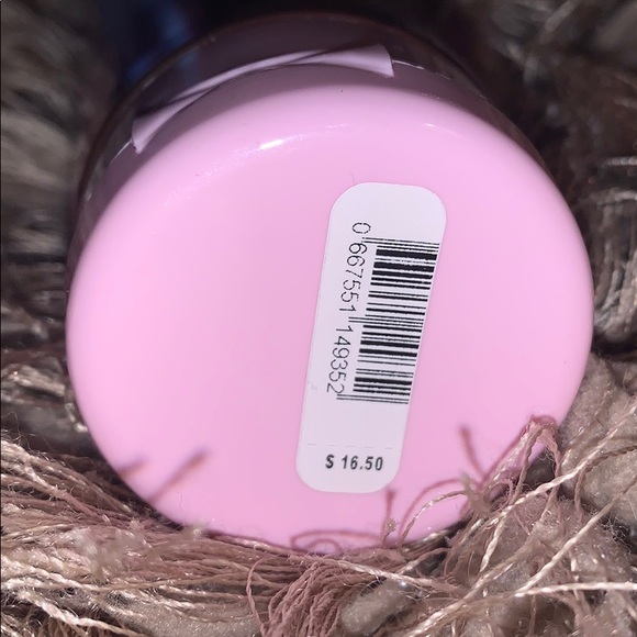 PINK 25K Coconut Christmas Lotion - Picture 2 of 2